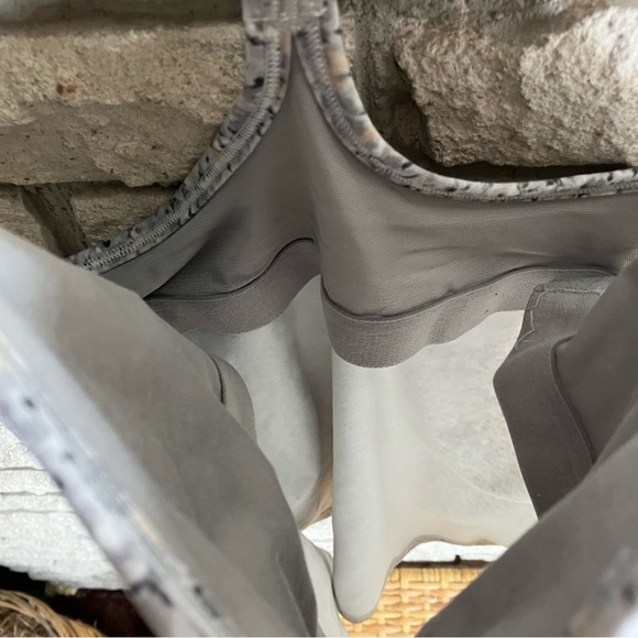 Lululemon Power Y Tank - Picture 4 of 8